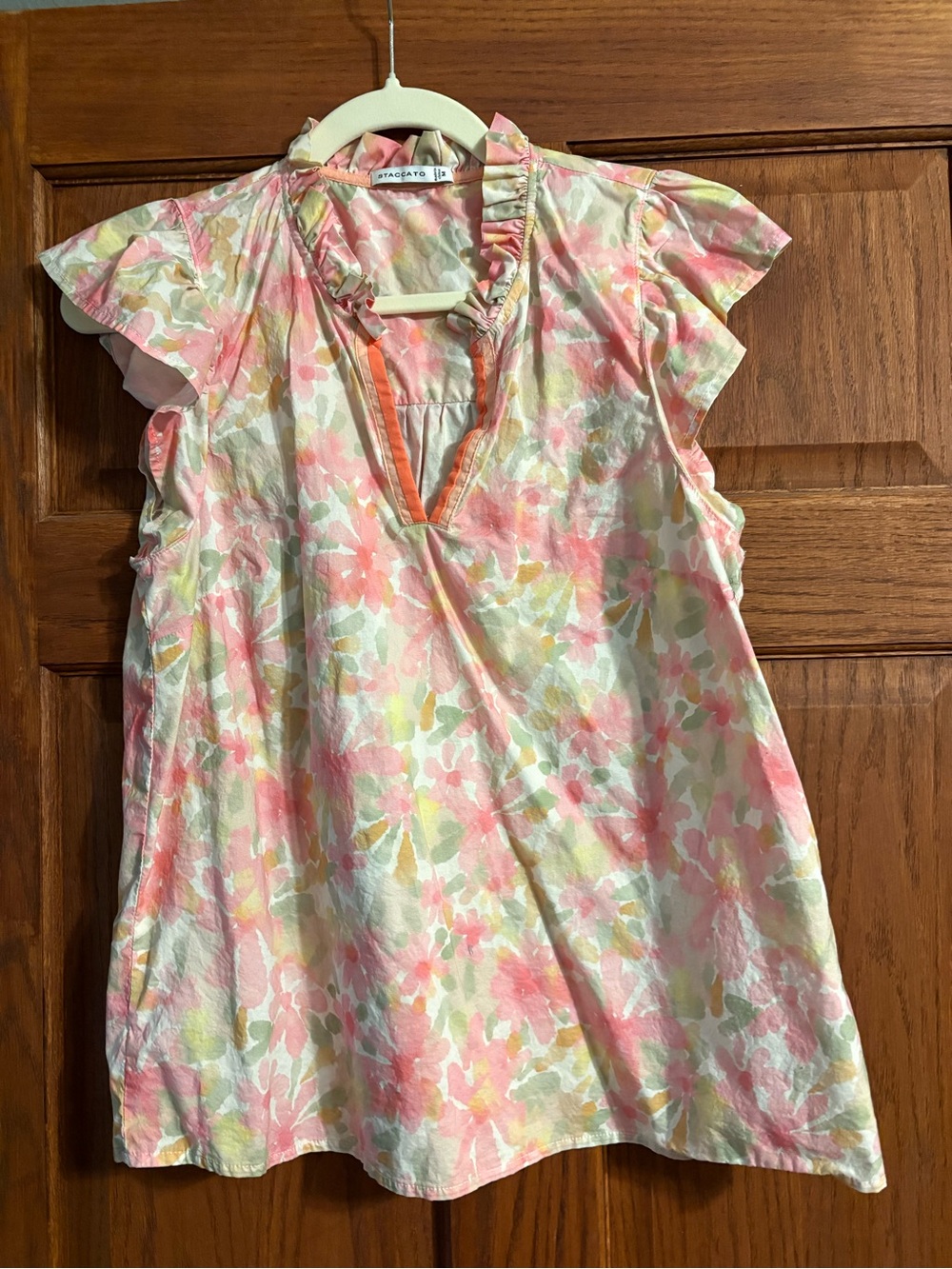 Staccato Floral Ruffle V-Neck Top in Pink & Cream